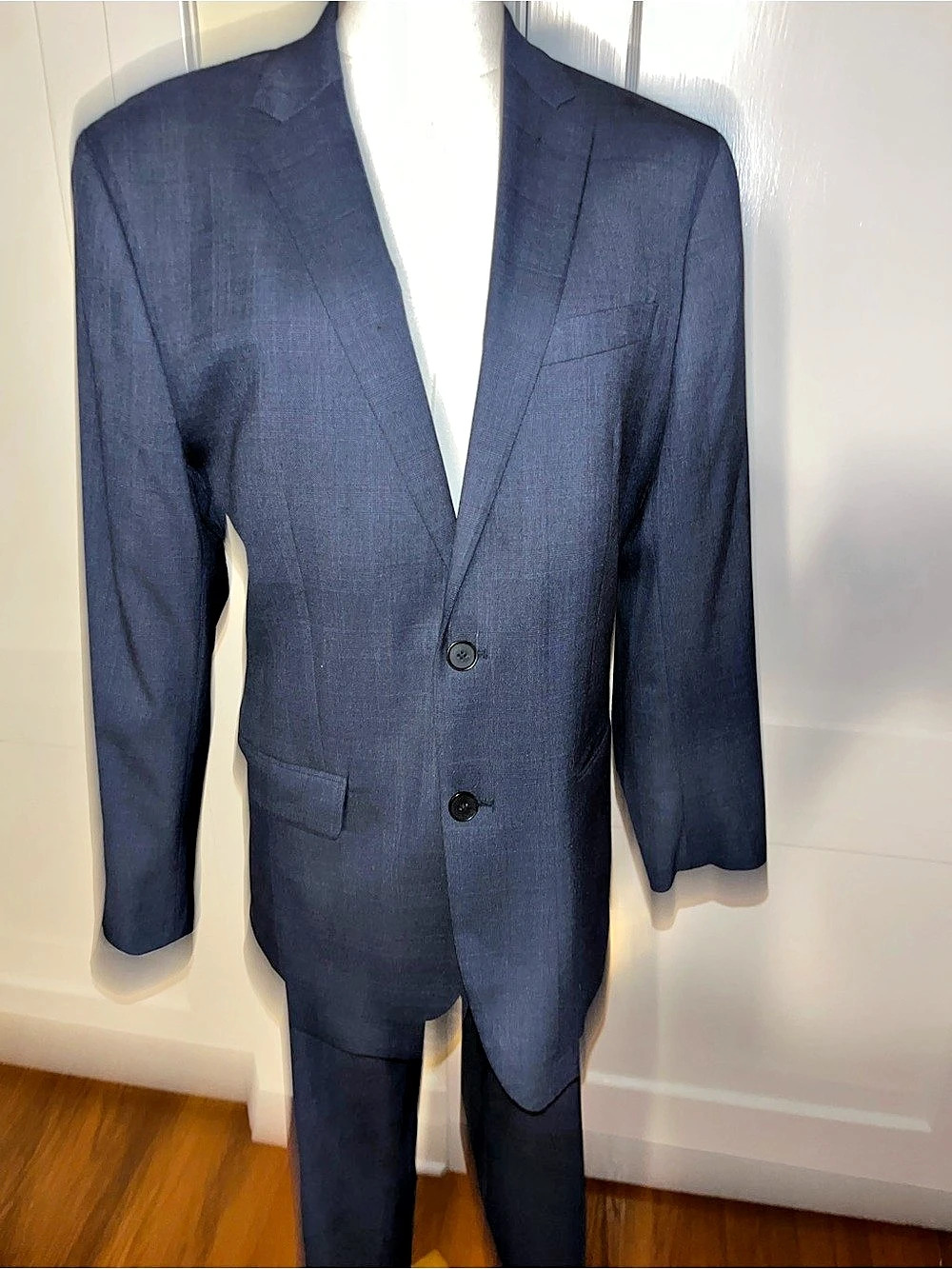 Banana Republic Men's Blue Suit 40R Like New
